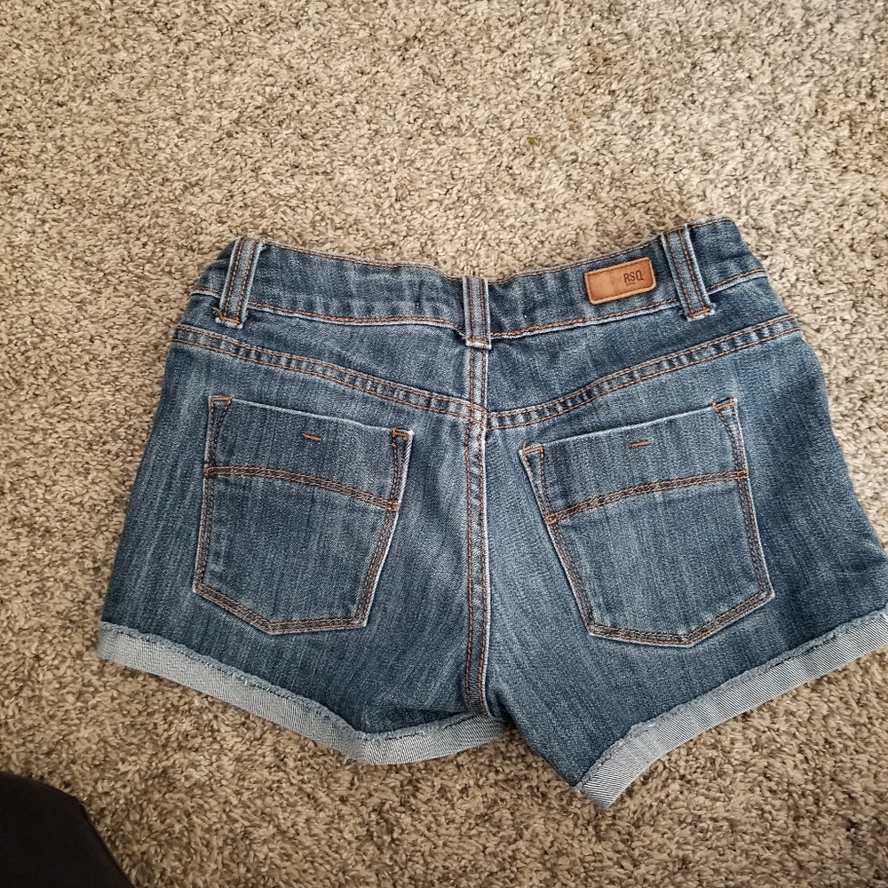 Shorts - Picture 2 of 3